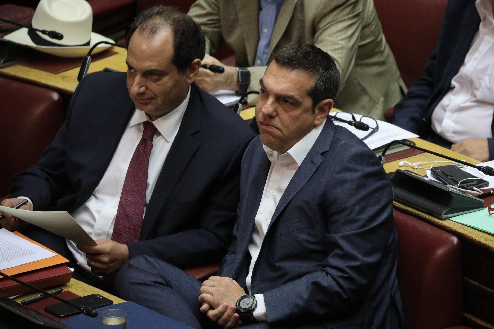 Αλέξης Τσίπρας: Το ξεχείλωμα της τροπολογίας για να χωρέσει… η εσωκομματική αντιπολίτευση