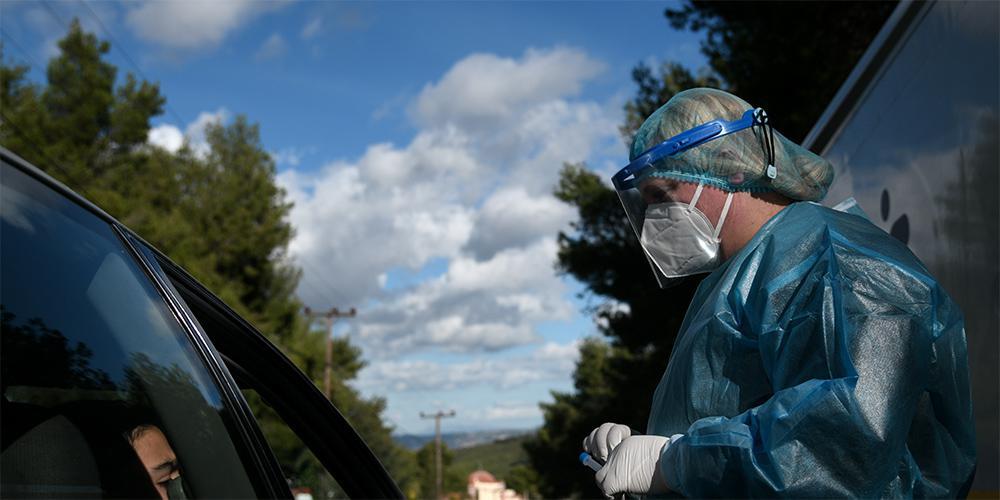 Κορονοϊός: Θετικότητες που ανησυχούν από τα rapid tests του ΕΟΔΥ