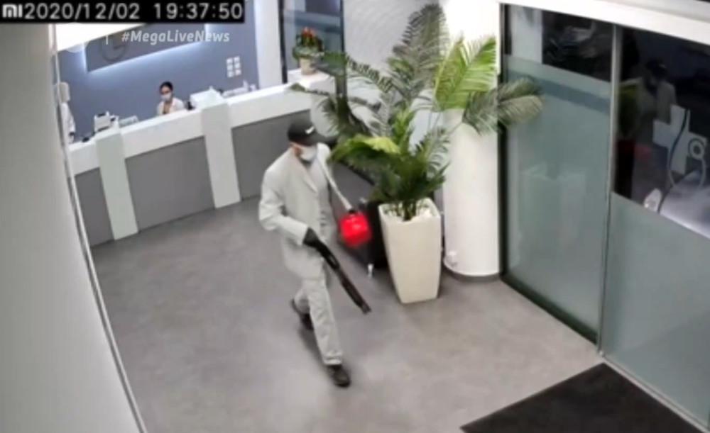 Βίντεο-ντοκουμέντο από την ληστεία στο διαγνωστικό κέντρο στα Σπάτα