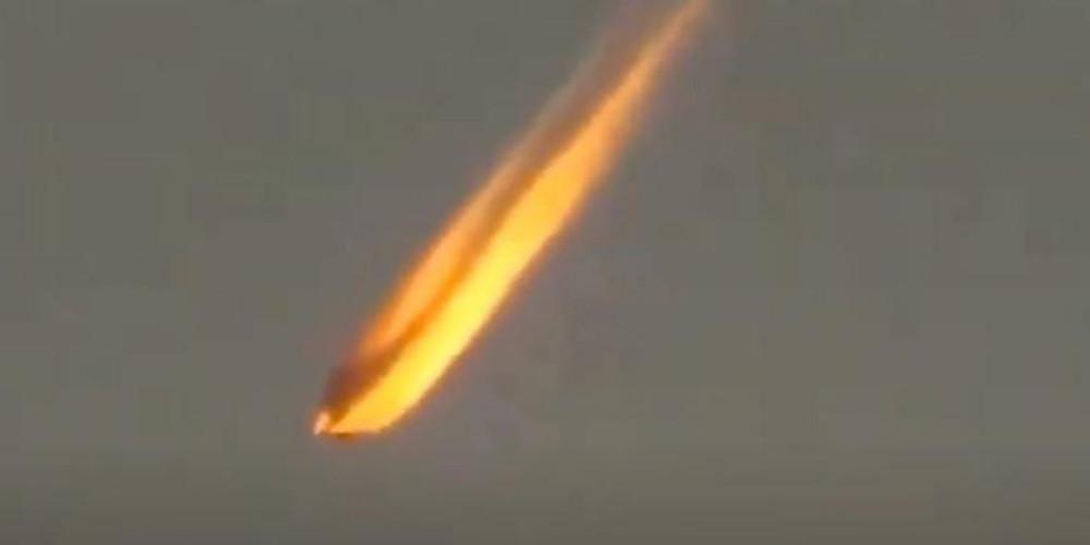 Το παράξενο «φλεγόμενο» αντικείμενο στον ουρανό των ΗΠΑ και η θεωρία για εξωγήινη βάση