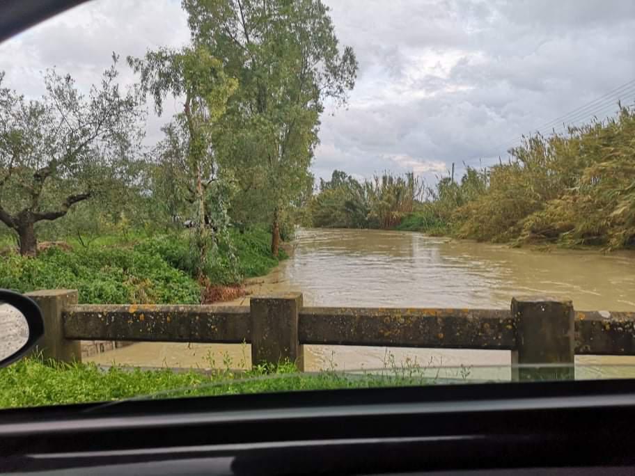 Καιρός: Προβλήματα από την ξαφνική νεροποντή στην Ζάκυνθο - Βροχές και κρύο και την Πέμπτη