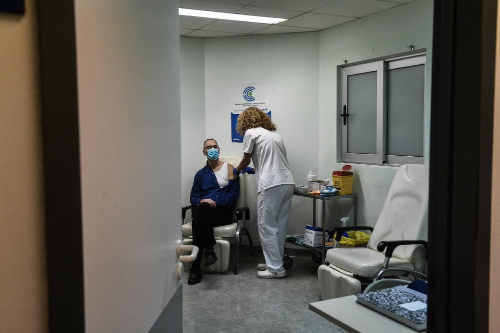 Εμβολιασμός: Οι 14 περιοχές που μένουν πίσω ​στην κούρσα για την ανοσία