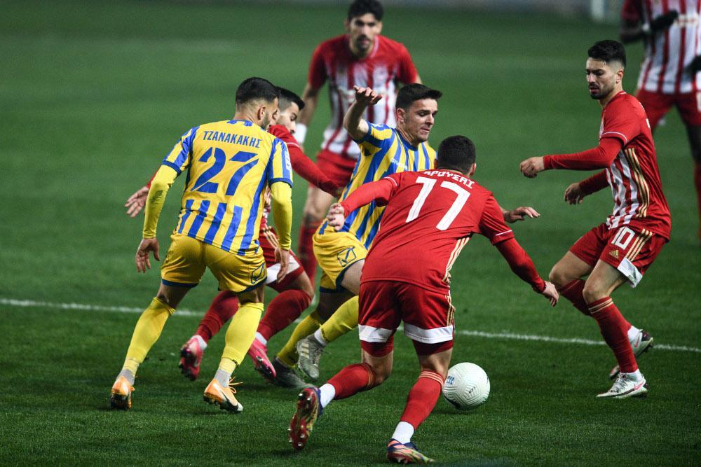 Κύπελλο Ελλάδας: «Καθάρισε» από το πρώτο ματς την πρόκριση ο Ολυμπιακός, 3-0 στο Αγρίνιο