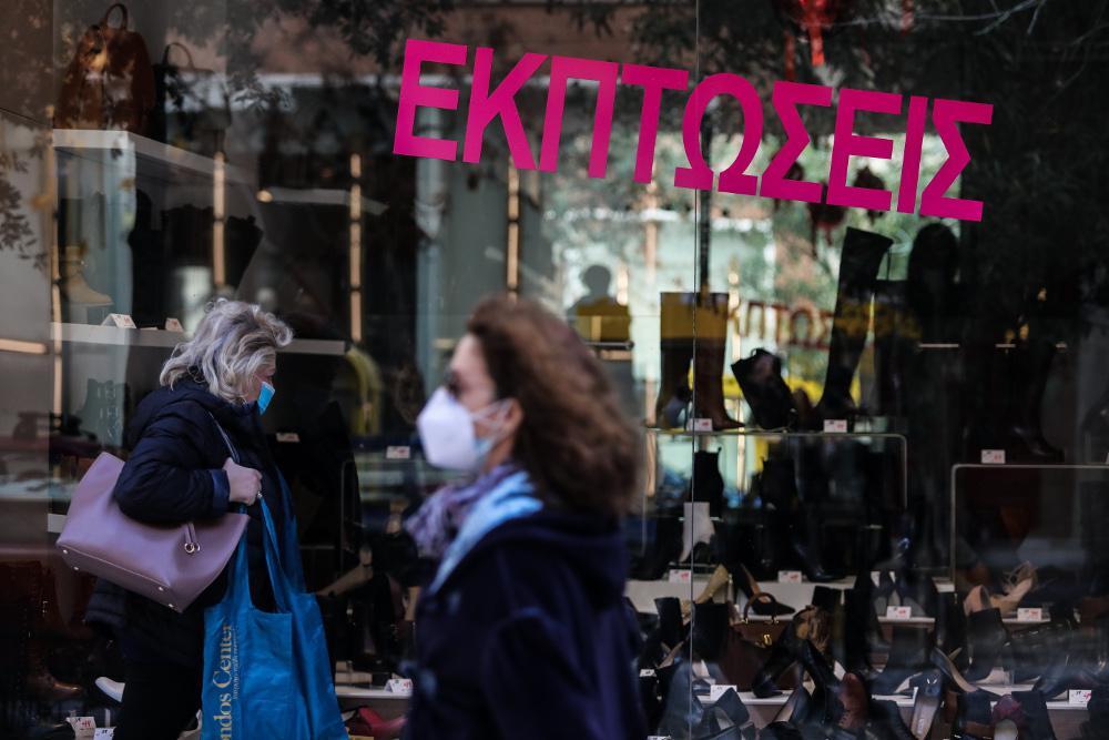 Ποια καταστήματα ανεβάζουν ρολά αύριο - Πώς θα γίνουν οι μετακινήσεις