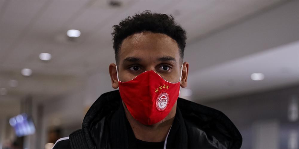 Στην Αθήνα ο Κένι Λαλά - Υπογράφει για 2,5 + 1 χρόνια στον Ολυμπιακό