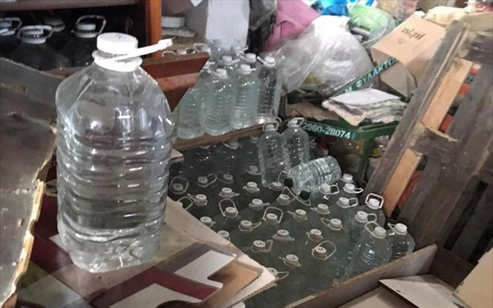 ΣΔΟΕ: Στο «φως» κύκλωμα που διακινούσε λαθραίο τσίπουρο