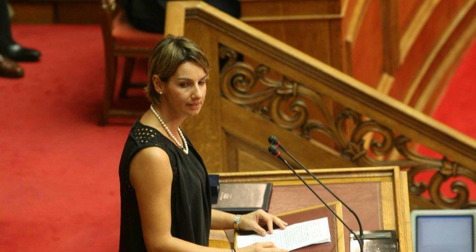 Γκρεμίζοντας τα τείχη της βίας