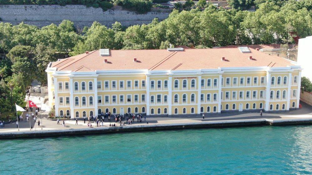 Γάλλοι καθηγητές όμηροι του Ερντογάν