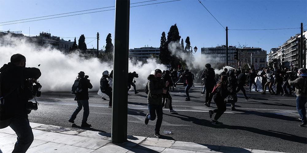 Τι λέει η ΕΛ.ΑΣ. για τα επεισόδια στο πανεκπαιδευτικό συλλαλητήριο