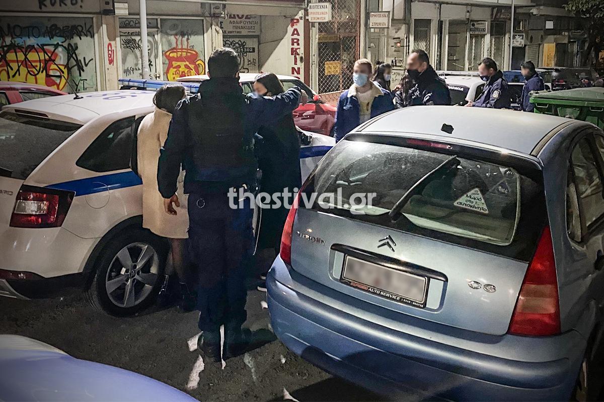 Θεσσαλονίκη: Έφοδος της ΕΛ.ΑΣ. σε κορωνοπάρτυ Γάλλων φοιτητών – Κρύφτηκαν στις ντουλάπες και κάτω από κρεβάτια