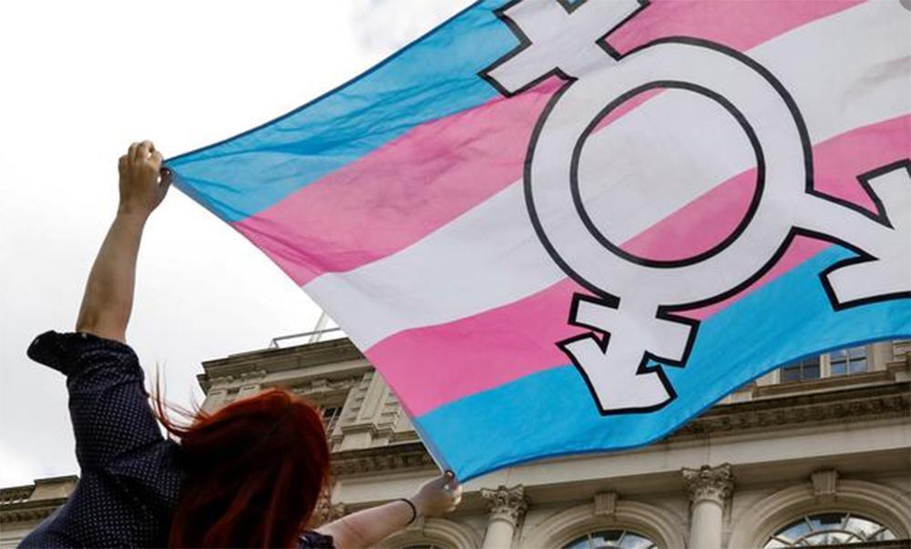 Η ζωή των διεμφυλικών ατόμων στην Ελλάδα: Οι δυσκολίες και ο φόβος χωρίς τέλος