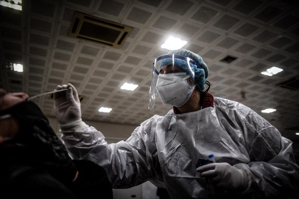 Κορονοϊός 04/06: 1.112 τα νέα κρούσματα, 445 διασωληνωμένοι, 34 νεκροί