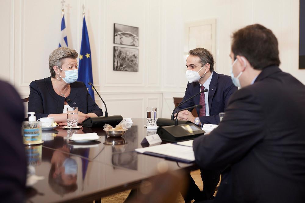 Μητσοτάκης για μεταναστευτικό: Σημαντική πρόοδος στην αποσυμφόρηση των νησιών