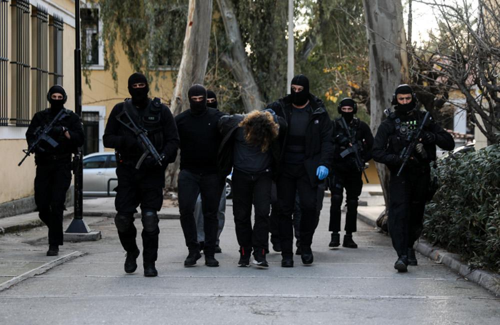 Νέα Σμύρνη: Προφυλακίστηκε o 22χρονος για τον ξυλοδαρμό αστυνομικού