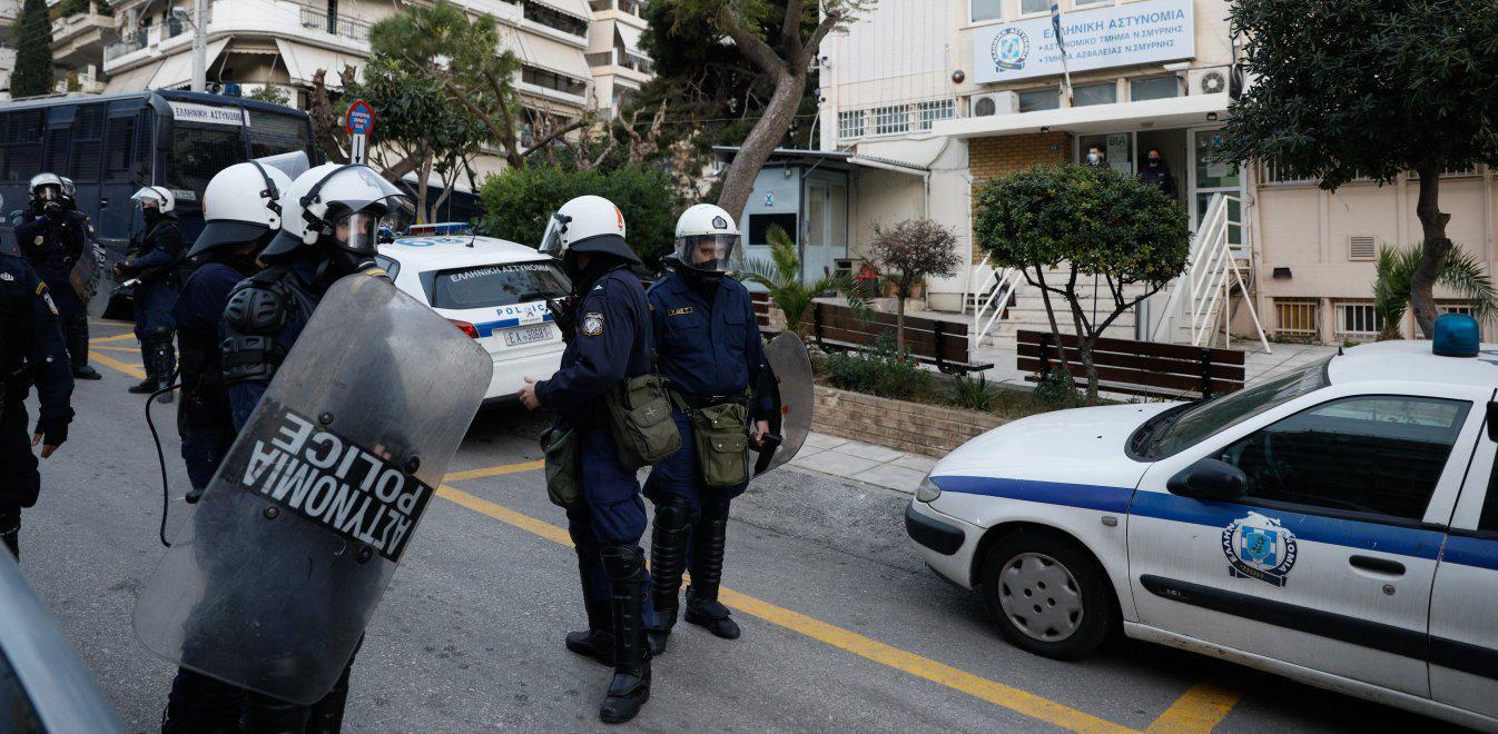 Βία και «σκηνικά»