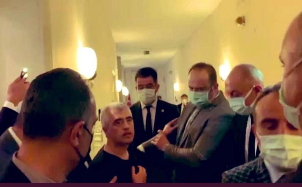 Τουρκία: Συνελήφθη με τις πιτζάμες φιλοκούρδος βουλευτής [βίντεο]