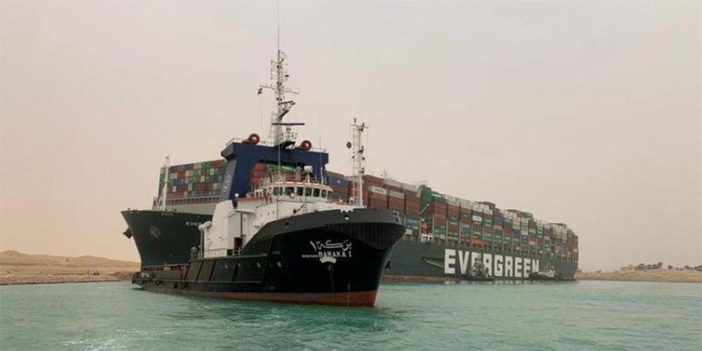 Διώρυγα του Σουέζ: Βυθίστηκε ρυμουλκό μετά από σύγκρουσή με τάνκερ