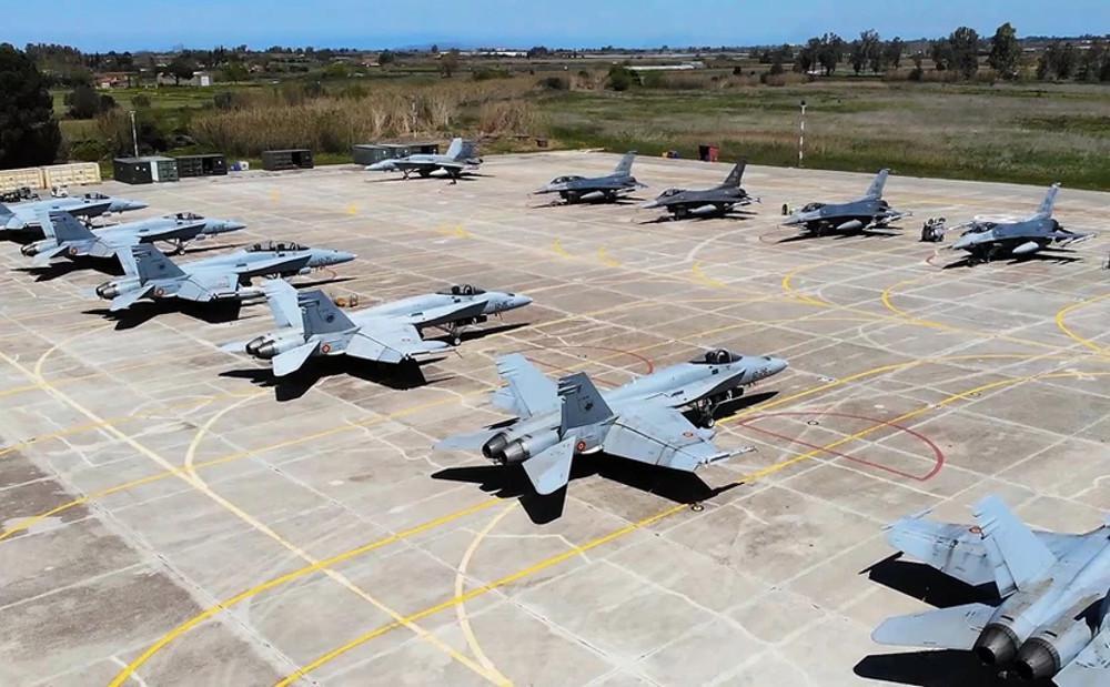 «Ηνίοχος 2021»: Εντυπωσιακές εικόνες στην στρατιωτική άσκηση