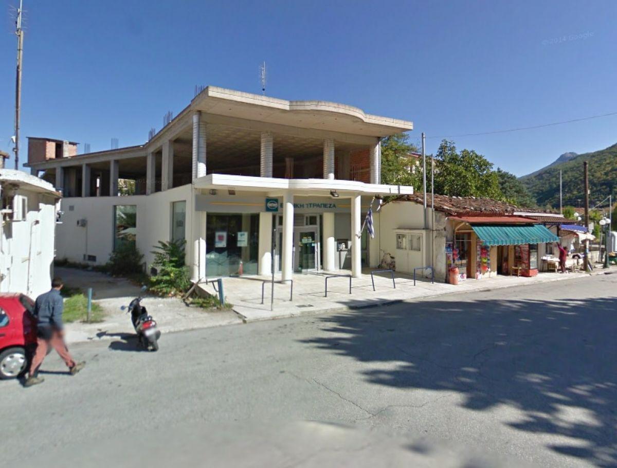 Καρδίτσα: Άναψαν τα αίματα μέσα στην τράπεζα – Αρνητές μάσκας έκαναν… ντου αγνοώντας τις παρατηρήσεις