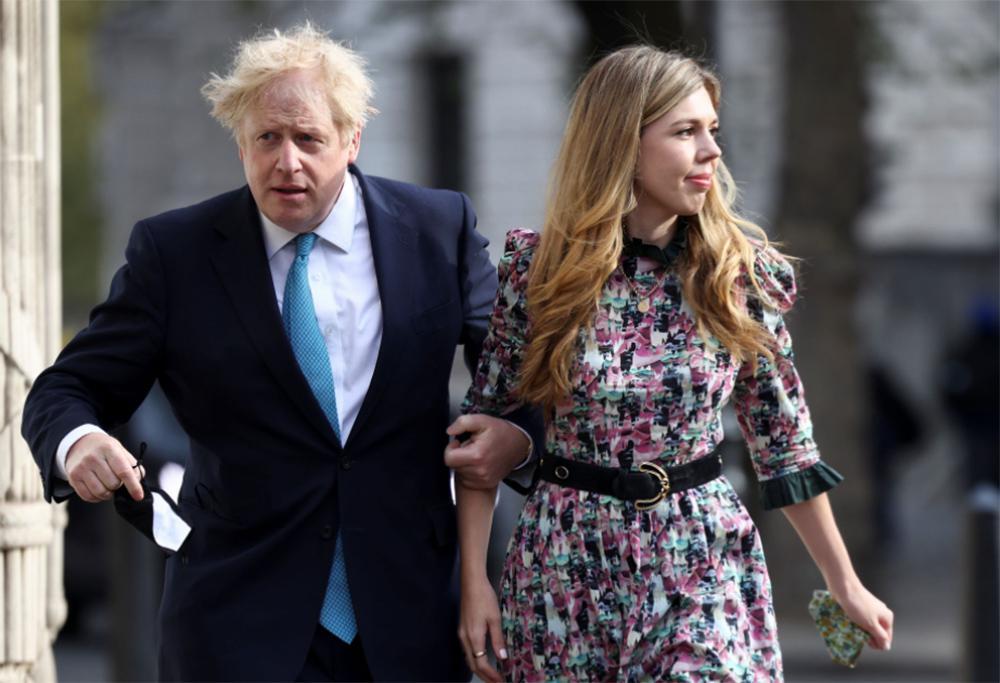 Μυστικός γάμος για τον Μπόρις Τζόνσον και την Κάρι Σίμοντς