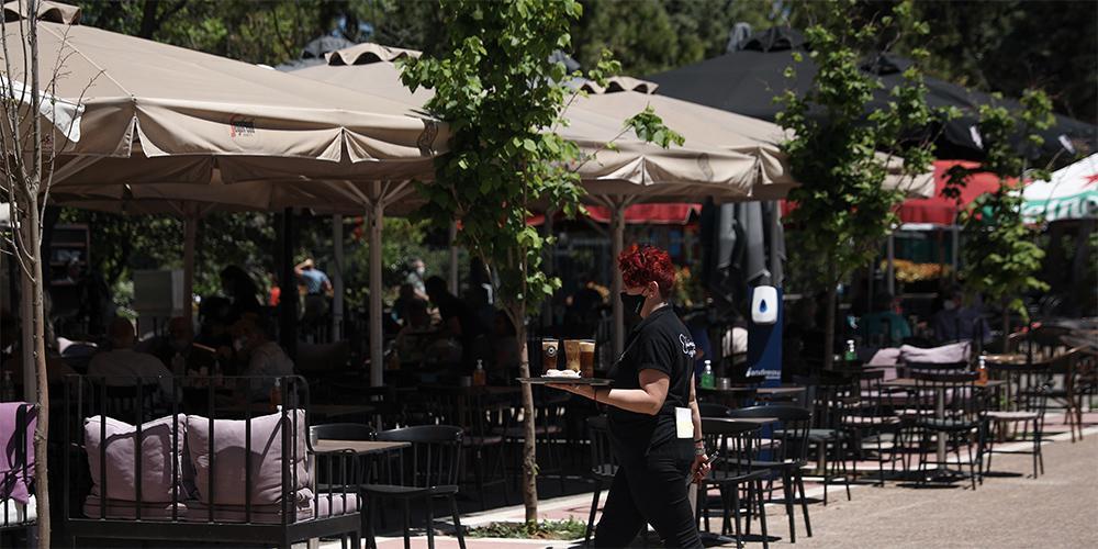 Εστίαση: Εγκρίθηκε το ελληνικό πρόγραμμα για τη στήριξη του κλάδου