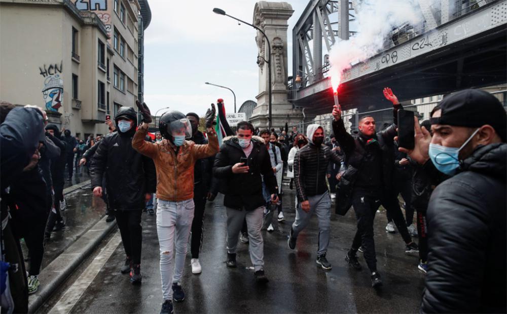 Μεσανατολικό: Μαζικές διαδηλώσεις υπέρ των Παλαιστινίων