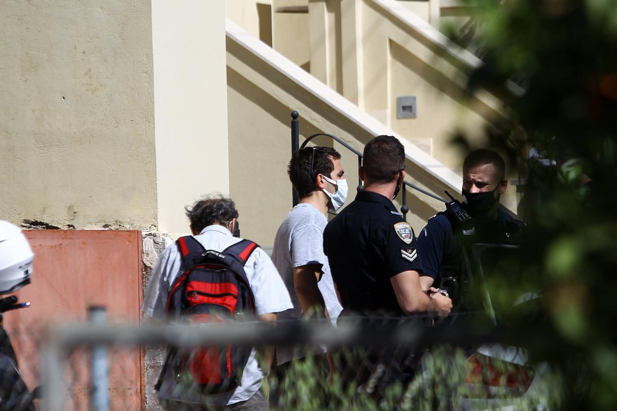 Γλυκά Νερά: Κοντά στην ταυτοποίηση του δράστη η ΕΛ.ΑΣ. – Ο ρόλος του «πληροφοριοδότη» και η ληστεία «καρμπόν» στο Αλεποχώρι