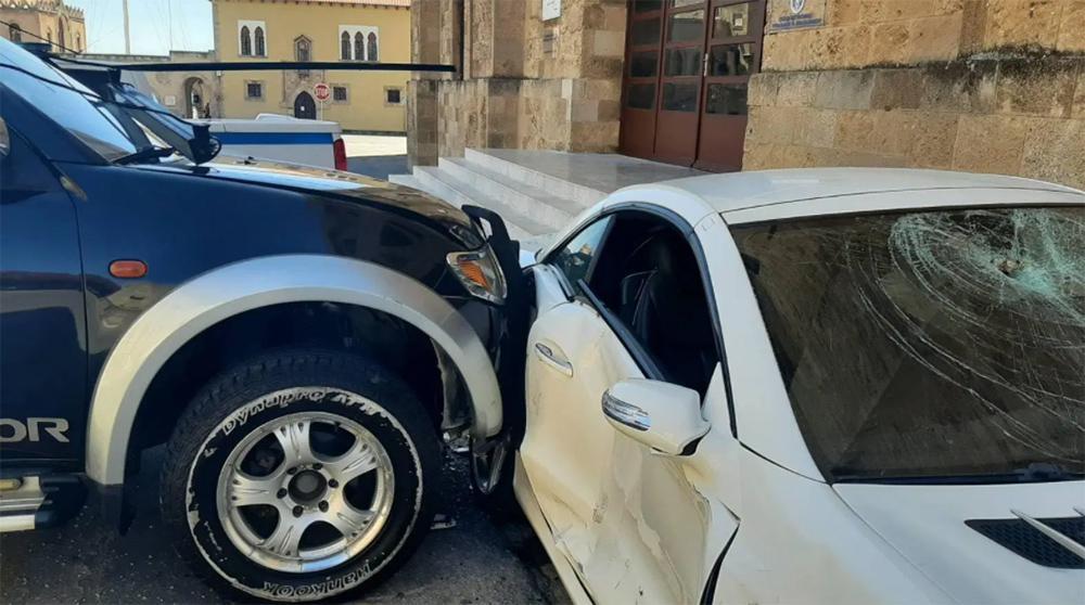 Ρόδος: Στις 27 Μαΐου η δίκη του υπαστυνόμου που έσπασε το ΙΧ