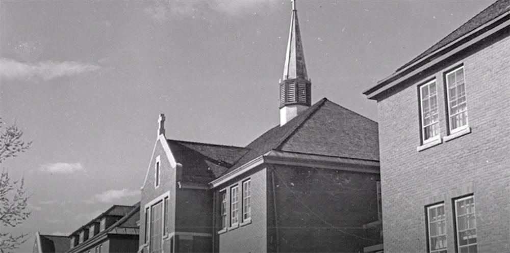 Καναδάς: Αποκαλύφθηκε μαζικός τάφος 215 παιδιών σε σχολείο ιθαγενών