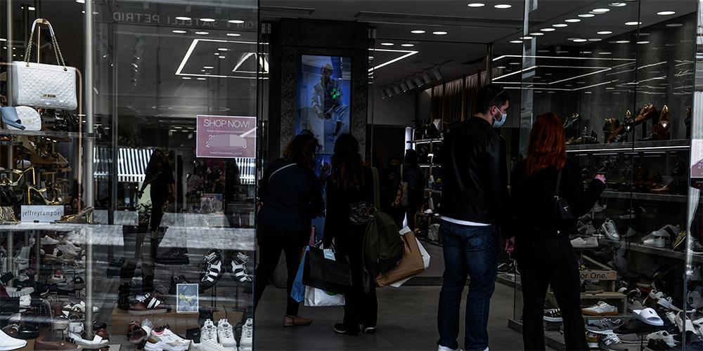 Ανοιχτά σήμερα σούπερ μάρκετ, καταστήματα και κομμωτήρια καταστήματα