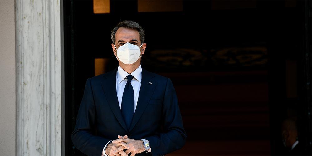 Φωτιά στη Βαρυμπόμπη: Στο κινητό συντονιστικό κέντρο ο Μητσοτάκης