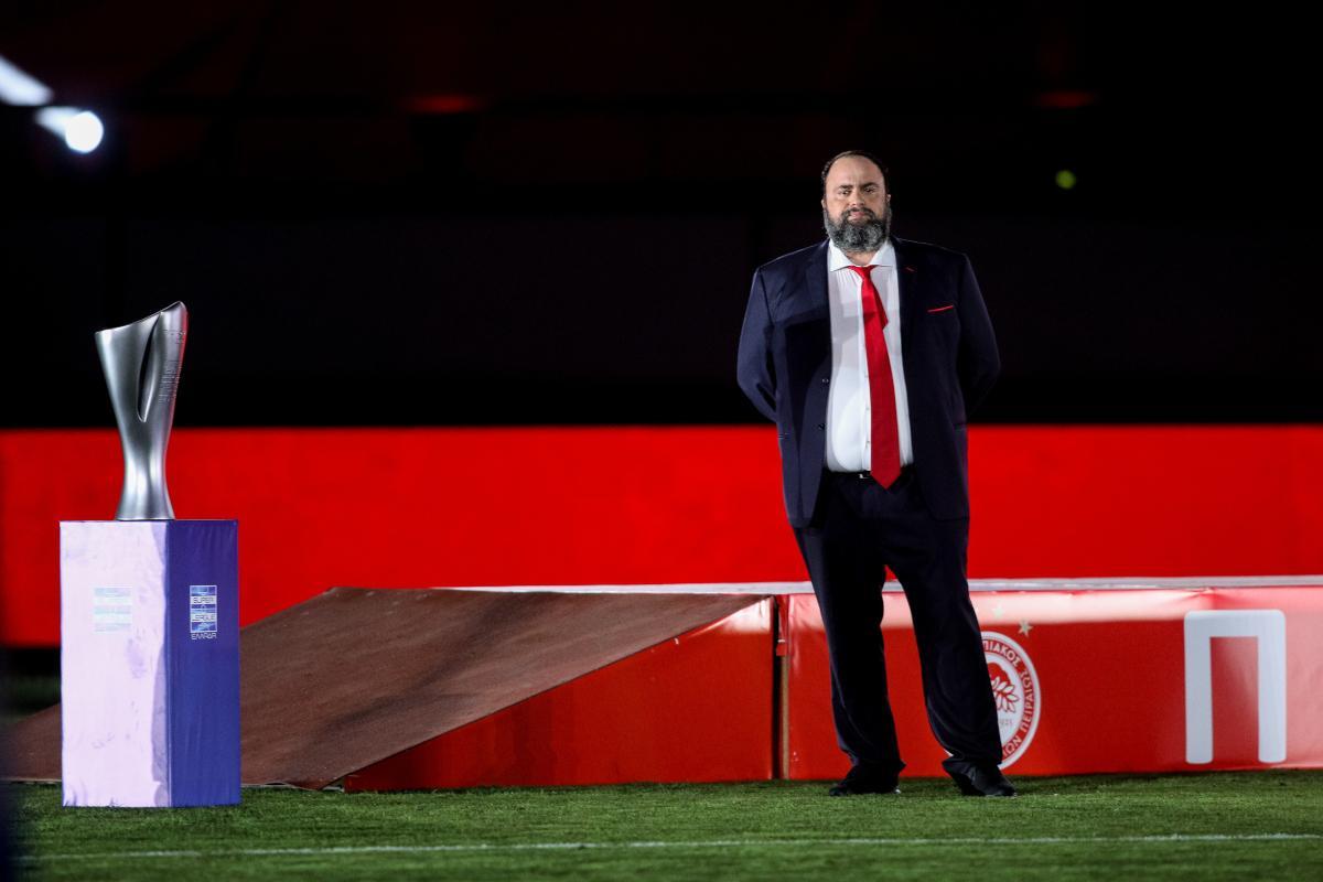 Ολυμπιακός: Ο Βαγγέλης Μαρινάκης παίρνει θέση στην «κερκίδα» και στηρίζει τον Ερασιτέχνη