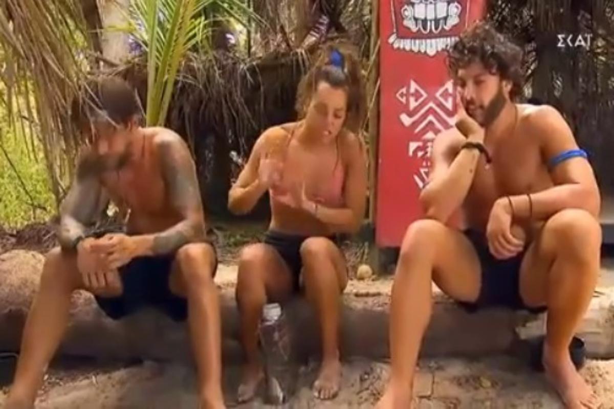 Survivor: Ο Ηλίας στήνει «στον τοίχο» την Καρολίνα – Κοιτάει την πάρτη της, δεν μπορεί να χάνει από Μαριαλένα και Ελένη