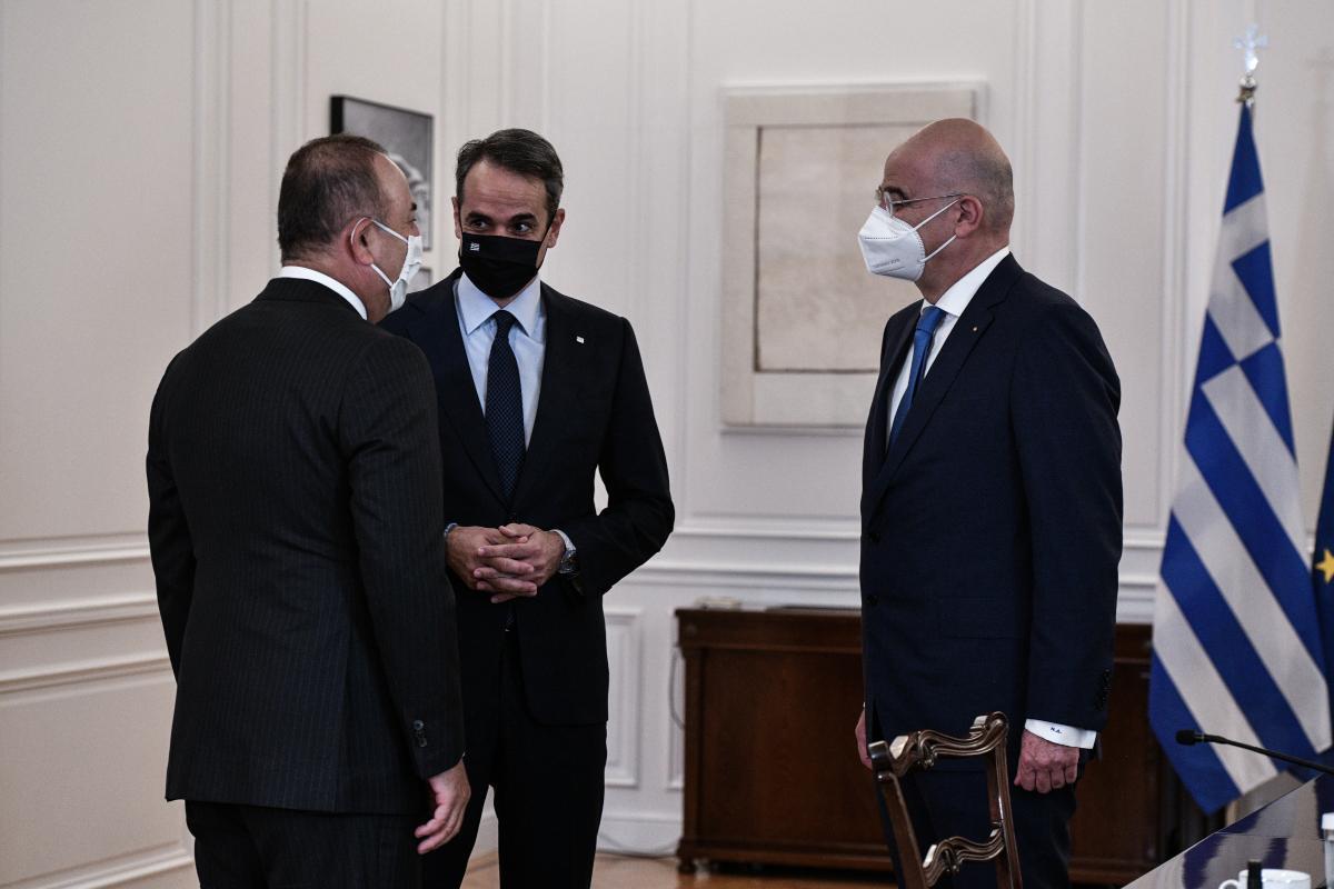 Επίσκεψη Τσαβούσογλου: Σε καλό κλίμα η συνάντηση με Μητσοτάκη – Αμοιβαία βούληση για προώθηση θετικής ατζέντας