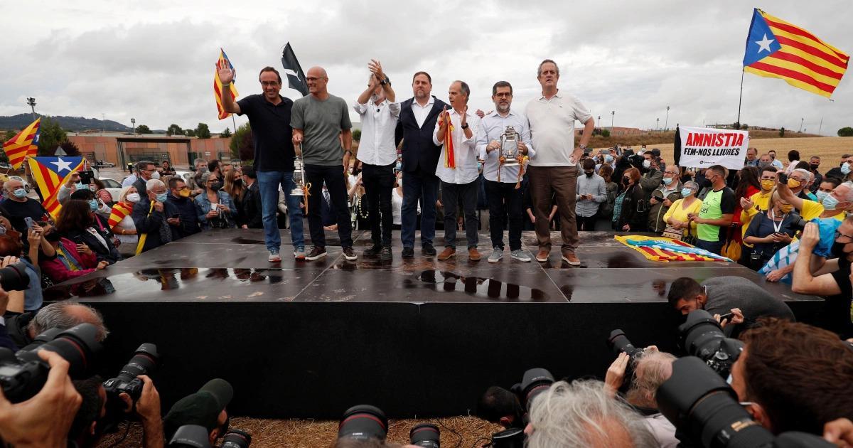 Αυτονομιστές με το «όπλο παρά πόδα»