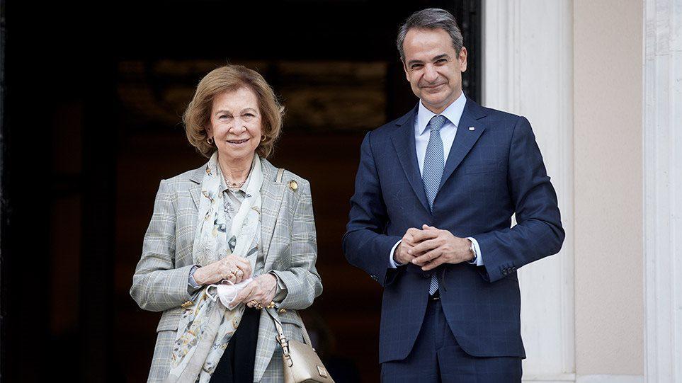 Βασίλισσα Σοφία σε Μητσοτάκη: «Σας θαυμάζει ο κόσμος»