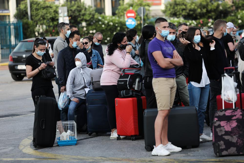 Απεργία ΠΕΝΕΝ: «Αντε να βρεις καμιά δουλειά ρε!»