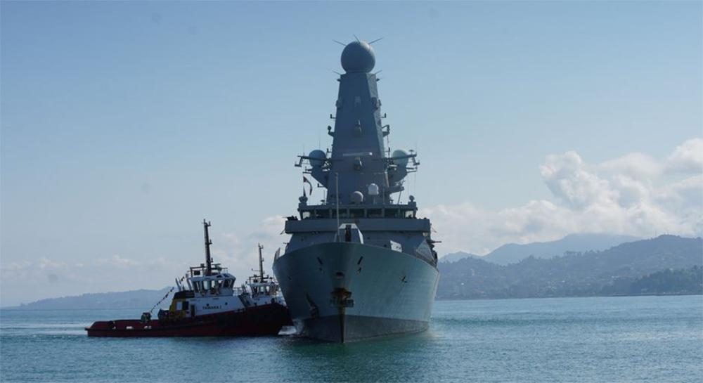 Defender: Το βρετανικό αντιτορπιλικό που… εκνεύρισε τη Ρωσία