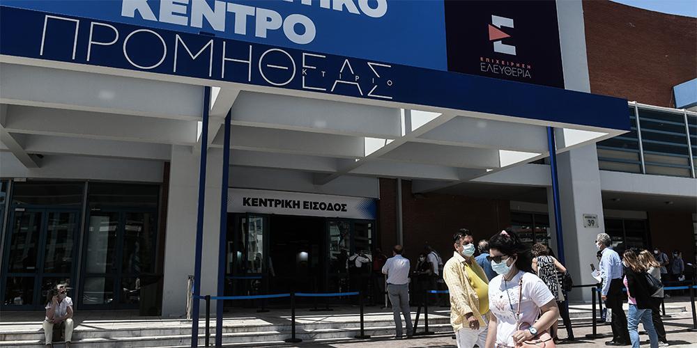Εμβόλια: Έσπευσαν για ραντεβού οι 25-29 – Πάνω από 70.000 Τρίτη δόση εμβολίου