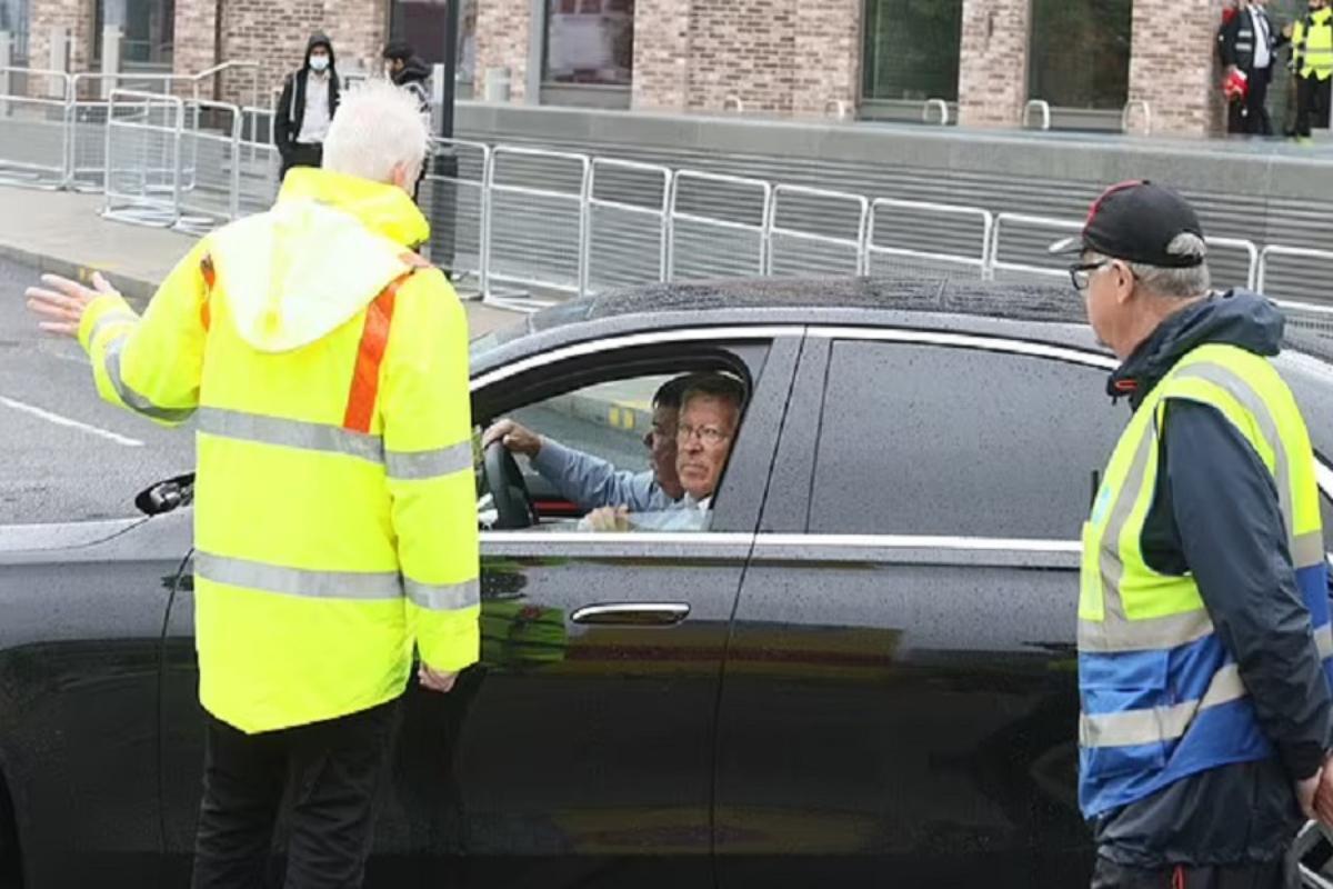 Euro 2020: Το είδαμε και αυτό - «Πόρτα» σεκιουριτά στον Φέργκιουσον στο Wembley