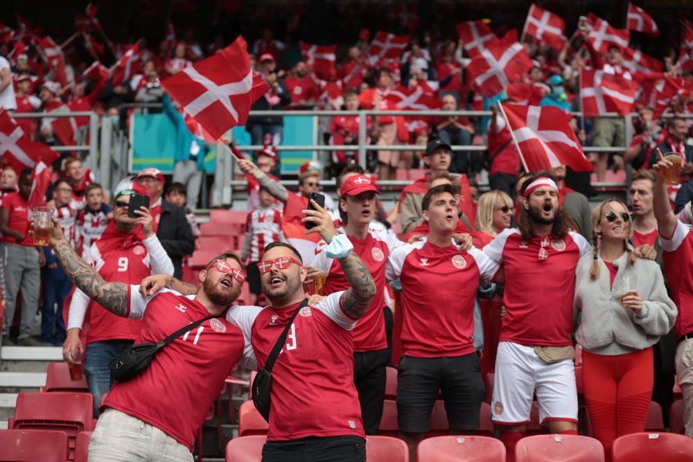 Οι αγώνες του Euro ενδέχεται να αποτελέσουν «εστίες υπερμετάδοσης» προειδοποίησε ο ΠΟΥ