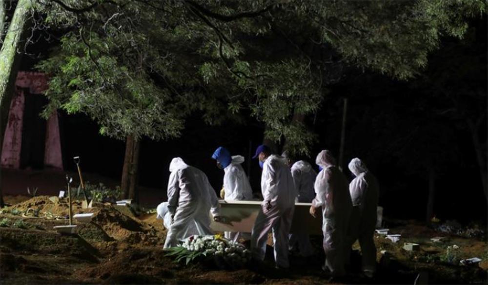 Κορονοϊός: Μια ανάσα από το μισό εκατομμύριο θανάτους η Βραζιλία