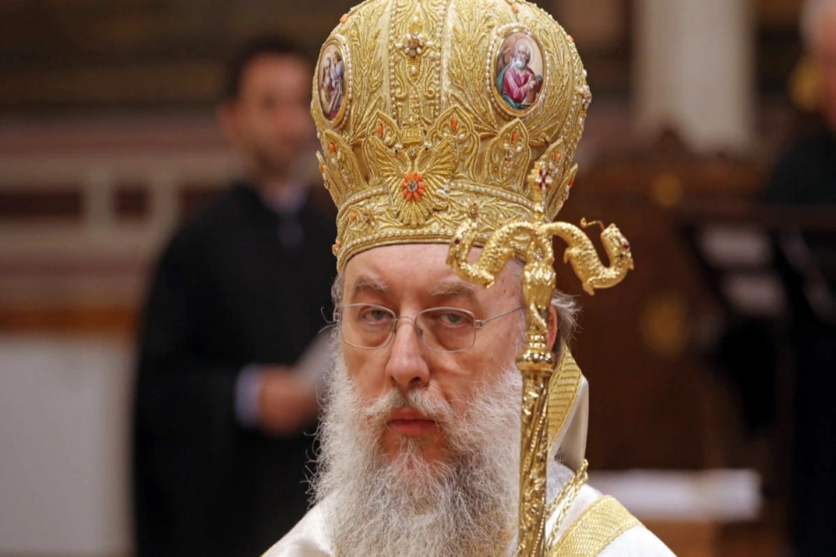 Μονή Πετράκη: Κινδυνεύει να χάσει το μάτι του ο Μητροπολίτης Κηφισιάς