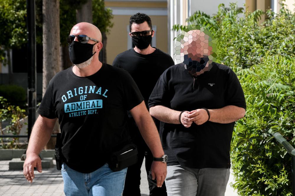 Ραφήνα: Σοκάρει η 13χρονη μιλώντας για την προσπάθεια αρπαγής της - Τι απαντά ο 46χρονος