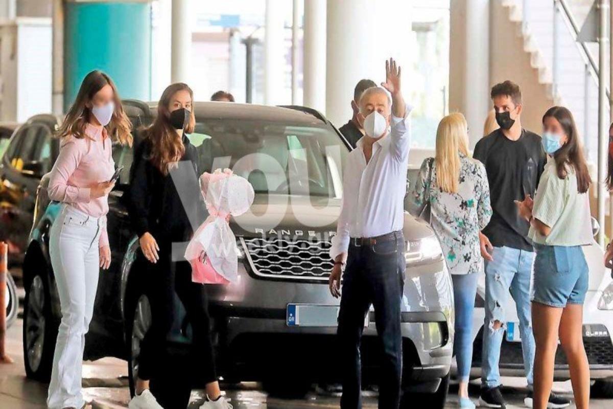 Σάκκαρη - Μητσοτάκης: Αποκλειστικές φωτογραφίες από το αεροδρόμιο