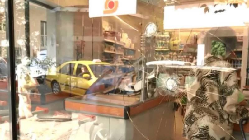 Μπαράζ επιθέσεων στα σούπερ μάρκετ Σκλαβενίτης - Τα σπάνε κυριολεκτικά