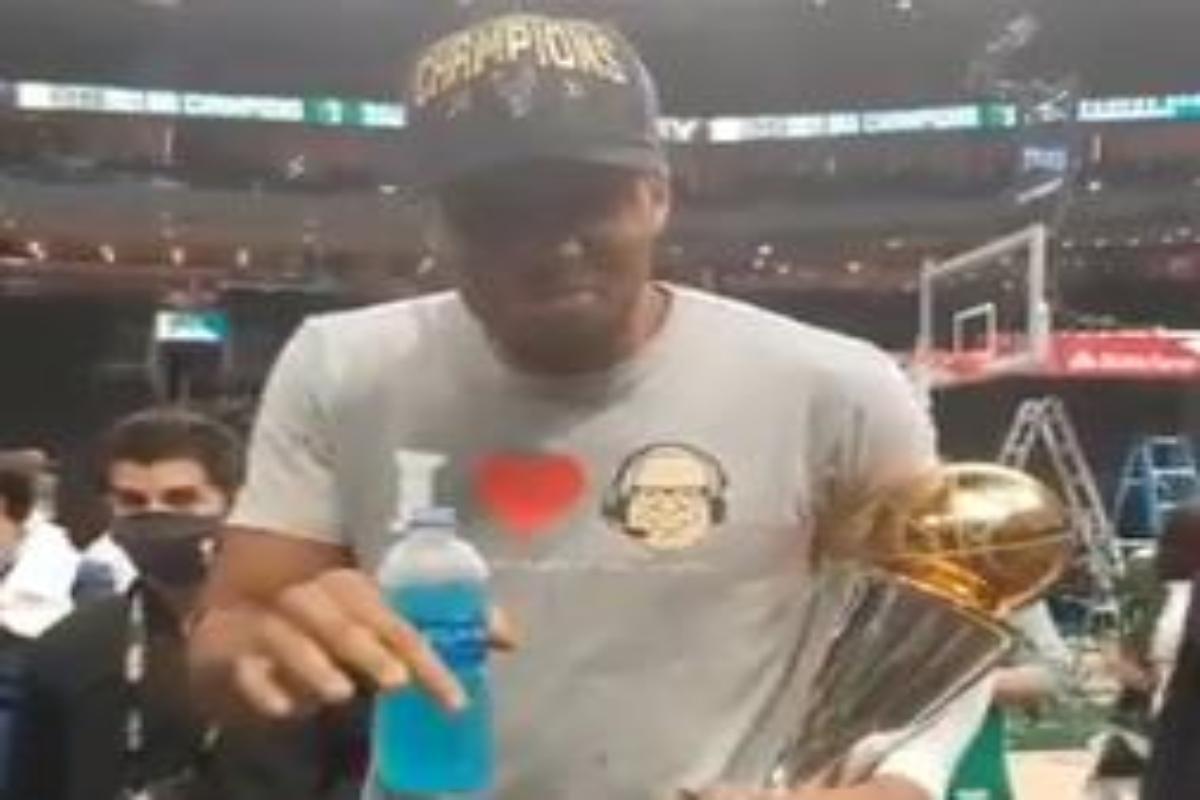 Γιάννης Αντετοκούνμπο: Το μήνυμα του MVP στους Έλληνες – Η απαίτηση για εκείνον και την οικογένειά του