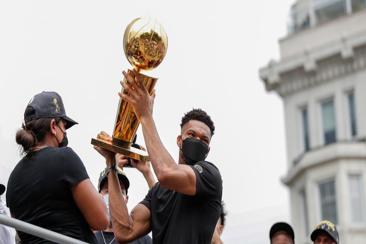 Γιάννης Αντετοκούνμπο: Ένα έργο τέχνης στη Θεσσαλονίκη – Το γκράφιτι που έγινε viral σε ελάχιστες ώρες