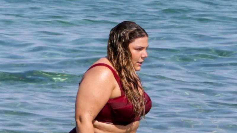 Δανάη Μπάρκα: Αρετουσάριστες φωτογραφίες της με μαγιό