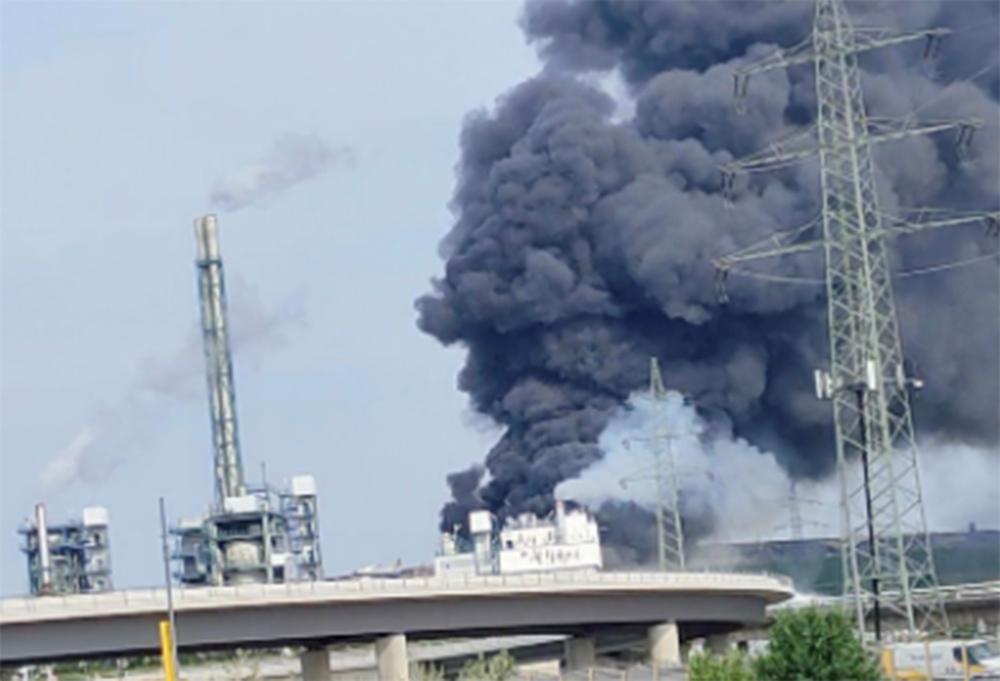 Έκρηξη στο Λεβερκούζεν: Ένας νεκρός, 16 τραυματίες και 4 αγνοούμενοι